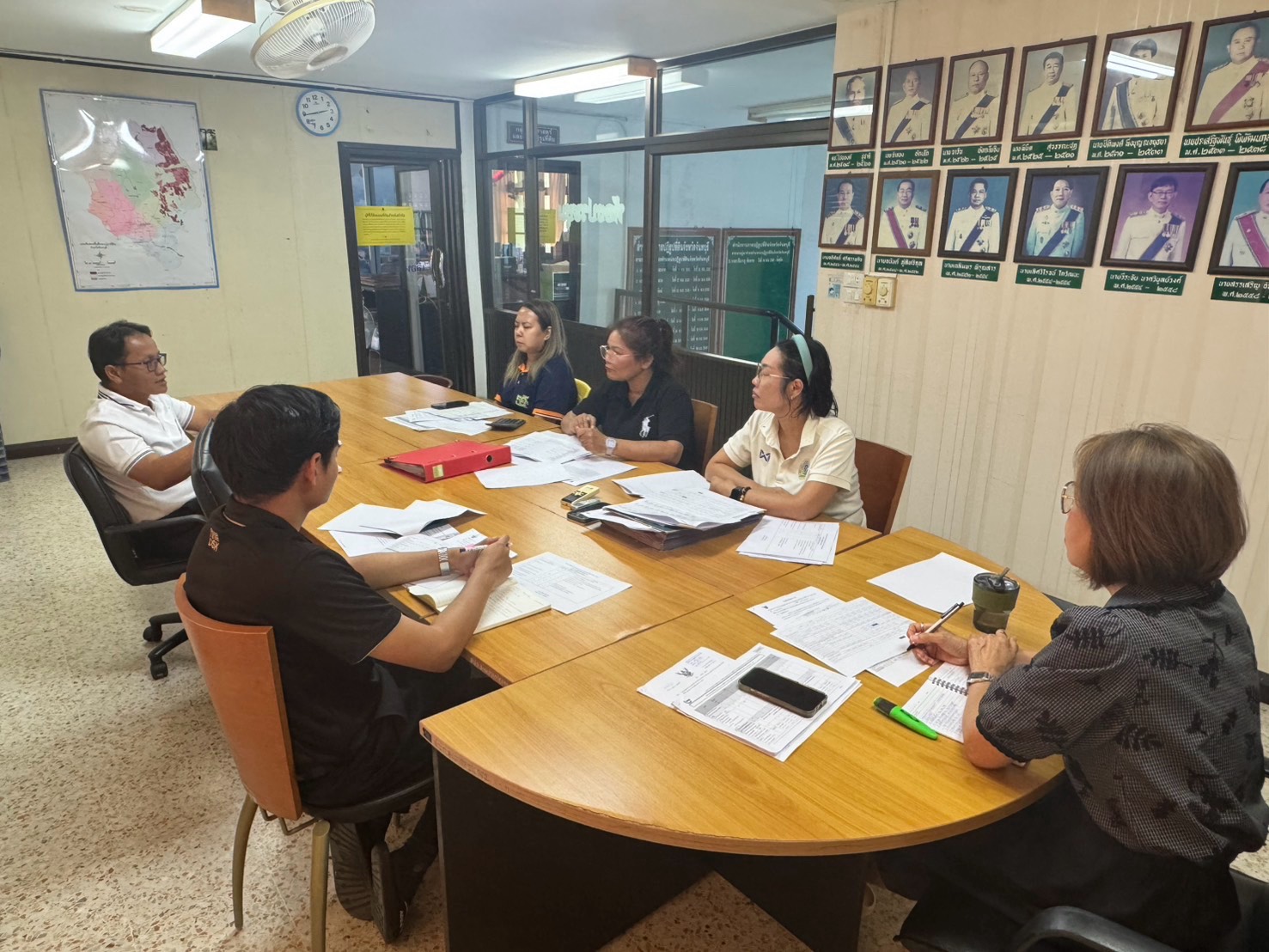 title - ประชุมผู้อำนวยการกลุ่ม / ฝ่าย ฯ 